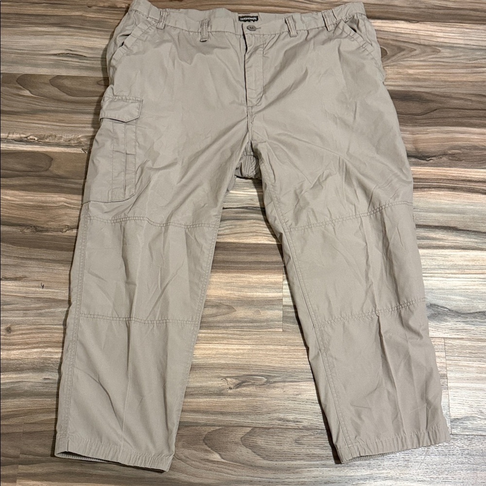Grasshoppers Men’s Khaki Cargo Pants Sz. Small Cotton Polyester Blend